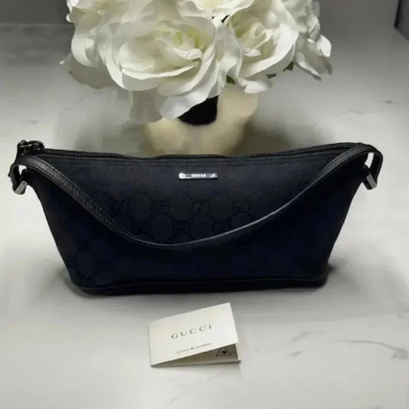 🔥Gucci GG Canvas Boat Mini Tote Pouchette Bag Black EUC Vintage + COA + Dust Bag - Picture 2 of 15